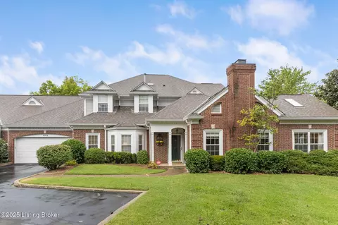 6002 Winding Bluff Ct, Louisville, KY 40207