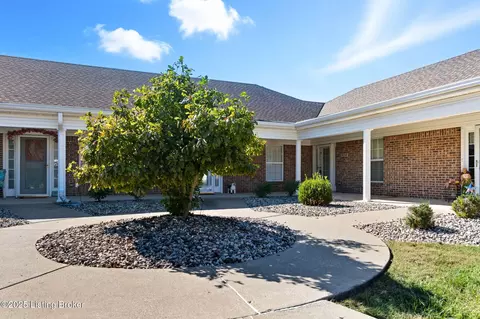 8552 Applegate Village Dr, Louisville, KY 40219