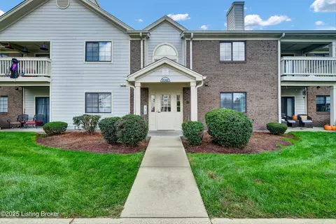 8500 Ambrosse Ln #207, Louisville, KY 40299