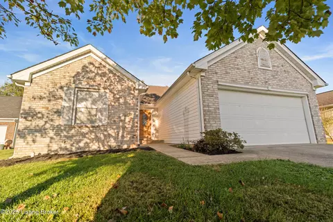 541 Matterhorn Dr, Shelbyville, KY 40065