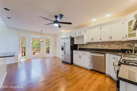 494 Mapleview Dr, Mount Washington, KY 40047 photo 17