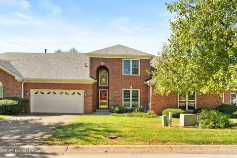902 Forest Bridge Rd, Louisville, KY 40223