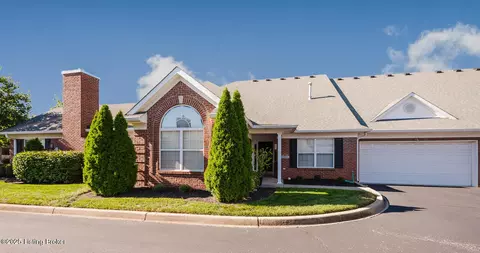 4807 Whitekirk Ct, Louisville, KY 40222