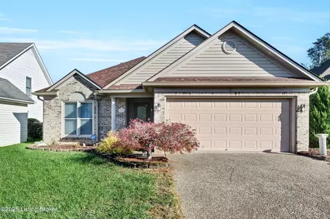 3330 Rainview Cir, Louisville, KY 40220