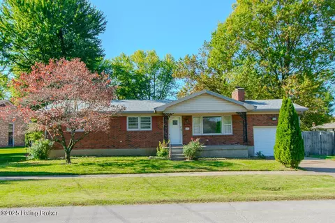 6122 Perma Dr, Louisville, KY 40218