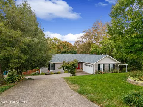 12713 Churchill Pkwy, Goshen, KY 40026