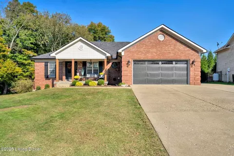 1054 Brookstone Ct, Georgetown, IN 47122