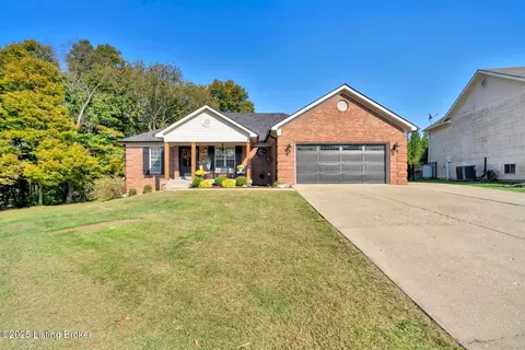 Exterior - 1054 Brookstone Ct, Georgetown, IN 47122 photo 7 of 10