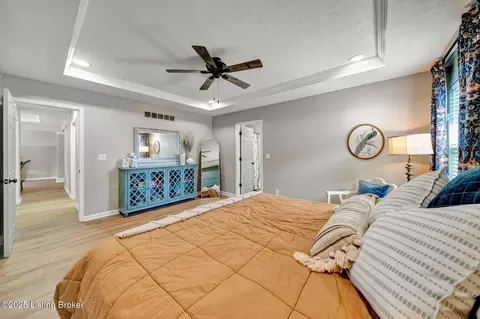 Bedroom - 1054 Brookstone Ct, Georgetown, IN 47122 photo 9 of 12
