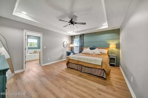 Bedroom - 1054 Brookstone Ct, Georgetown, IN 47122 photo 1 of 12