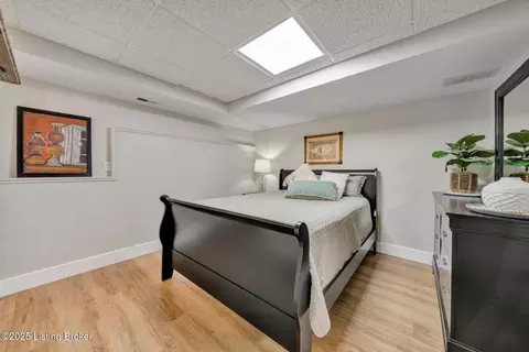 Bedroom - 1054 Brookstone Ct, Georgetown, IN 47122 photo 12 of 12