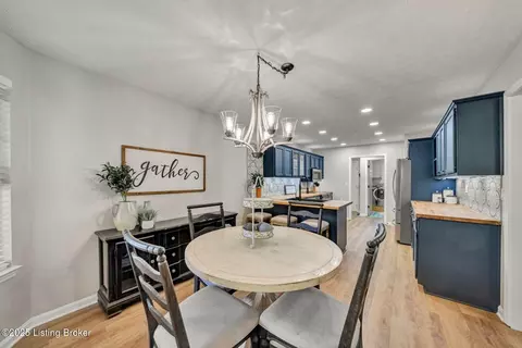Dining - 1054 Brookstone Ct, Georgetown, IN 47122 photo 2 of 6