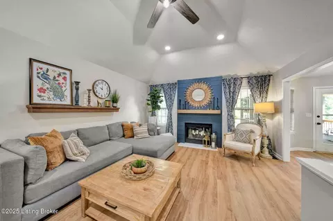 Living - 1054 Brookstone Ct, Georgetown, IN 47122 photo 1 of 5