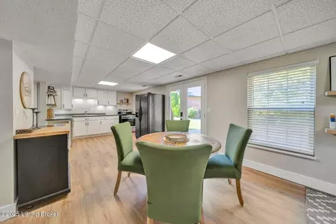 Dining - 1054 Brookstone Ct, Georgetown, IN 47122 photo 6 of 6