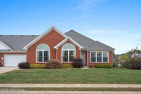245 Woodpointe Ct, Mount Washington, KY 40047