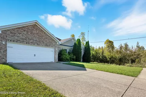 14401 Estate Ridge Blvd, Louisville, KY 40291