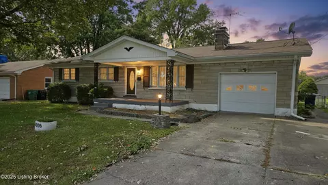 4006 Addison Ln, Louisville, KY 40216