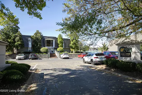 Exterior - 1119 La Fontenay Ct, Louisville, KY 40223 photo 1 of 1