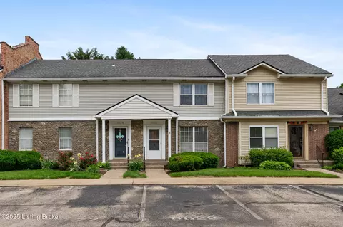 8622 Locust Ct, Louisville, KY 40242