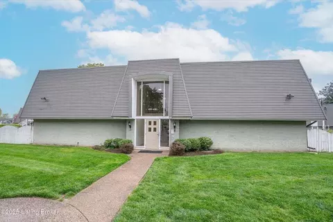 404 La Fontenay Ct, Louisville, KY 40223