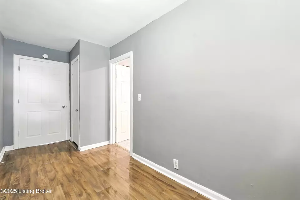 Bedroom - 739 Heywood Ave, Louisville, KY 40208 photo 3 of 6