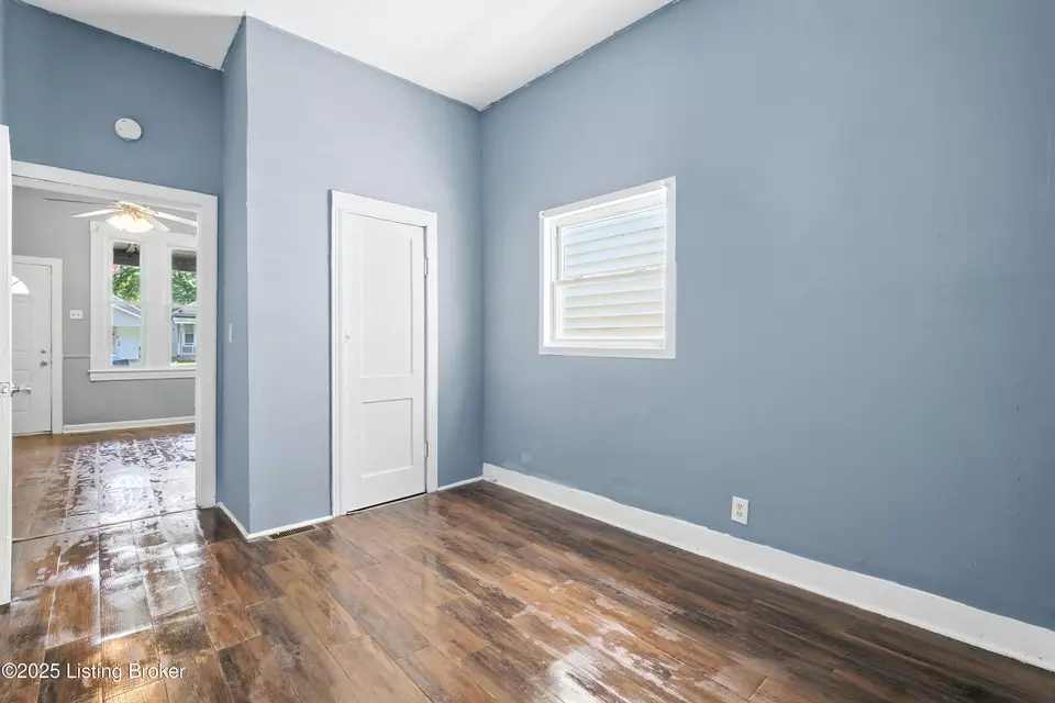 Entry Way - 739 Heywood Ave, Louisville, KY 40208 photo 1 of 2
