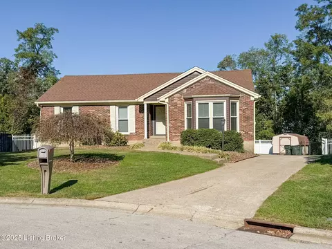 8900 Kaprun Ct, Louisville, KY 40220