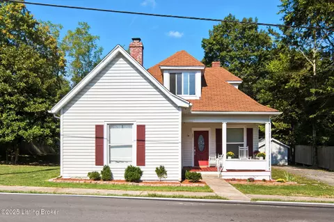 883 Main St, Pleasureville, KY 40057