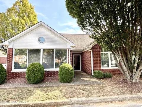 11804 Big Horn Pl, Jeffersontown, KY 40299