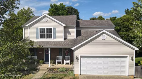 2027 Cherrywood Dr, La Grange, KY 40031