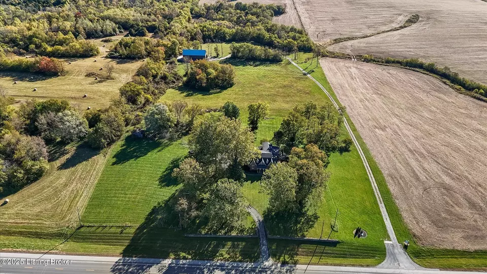 View/Area - 9717 Eminence Pike, Shelbyville, KY 40065 photo 3 of 6