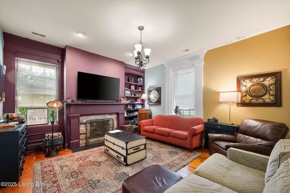 Living - 9717 Eminence Pike, Shelbyville, KY 40065 photo 1 of 6