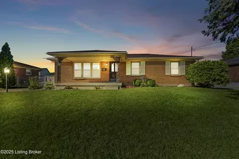 6606 Lunar Dr, Louisville, KY 40258