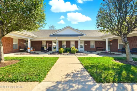 7333 Fox Hollow Way, Louisville, KY 40228