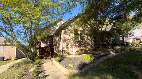 10307 Amberwell Park Rd, Louisville, KY 40241