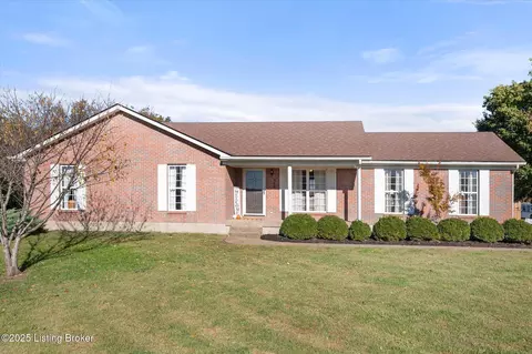 344 Beechcliffe Cir, Shepherdsville, KY 40165