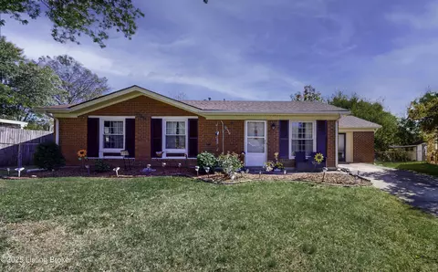 6807 Lake Elkhorn Ct, Louisville, KY 40291
