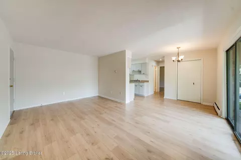 3501 Illinois Ave #B6, Louisville, KY 40213