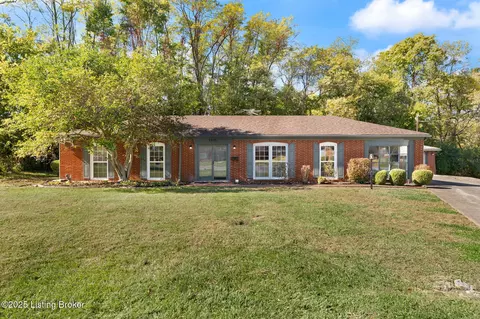 2506 Rhett Ct, Louisville, KY 40242