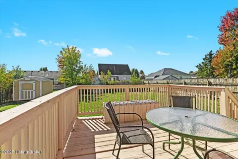 290 E Aulbern Dr, Mount Washington, KY 40047 photo 22