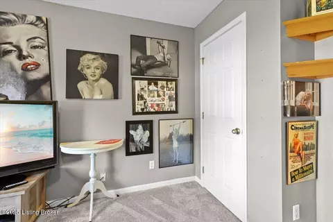290 E Aulbern Dr, Mount Washington, KY 40047 photo 18