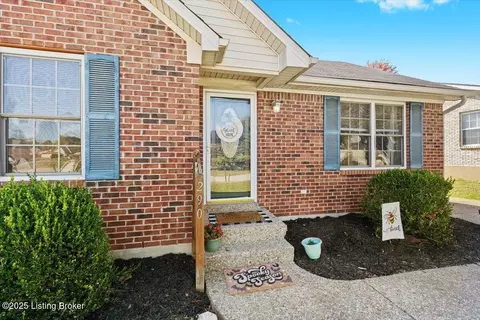 290 E Aulbern Dr, Mount Washington, KY 40047 photo 5