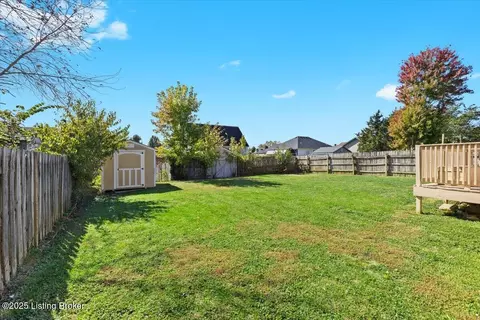 290 E Aulbern Dr, Mount Washington, KY 40047 photo 27