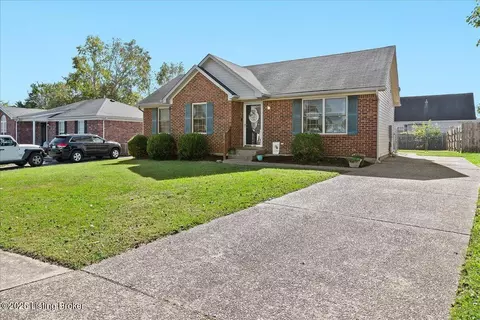 290 E Aulbern Dr, Mount Washington, KY 40047 photo 2