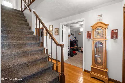 Entry Way - 63 Fox Run Rd, Pendleton, KY 40055 photo 2 of 3