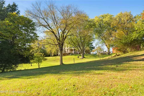 Exterior - 63 Fox Run Rd, Pendleton, KY 40055 photo 10 of 15