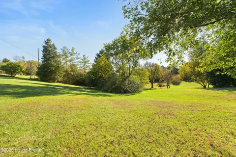 Exterior - 63 Fox Run Rd, Pendleton, KY 40055 photo 11 of 15
