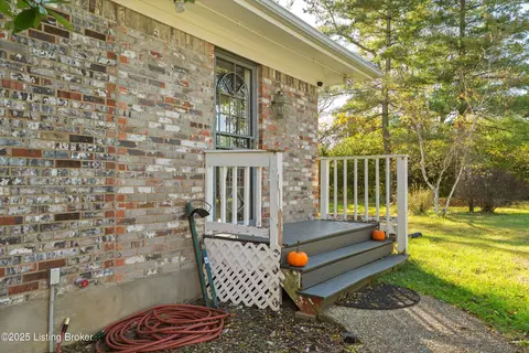 Exterior - 63 Fox Run Rd, Pendleton, KY 40055 photo 13 of 15