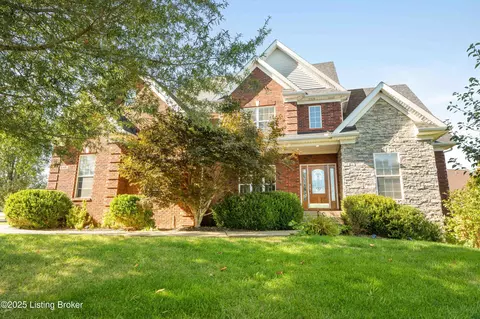 846 Abingdon Cir, Shelbyville, KY 40065