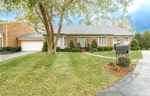 6715 John Hancock Pl, Prospect, KY 40059